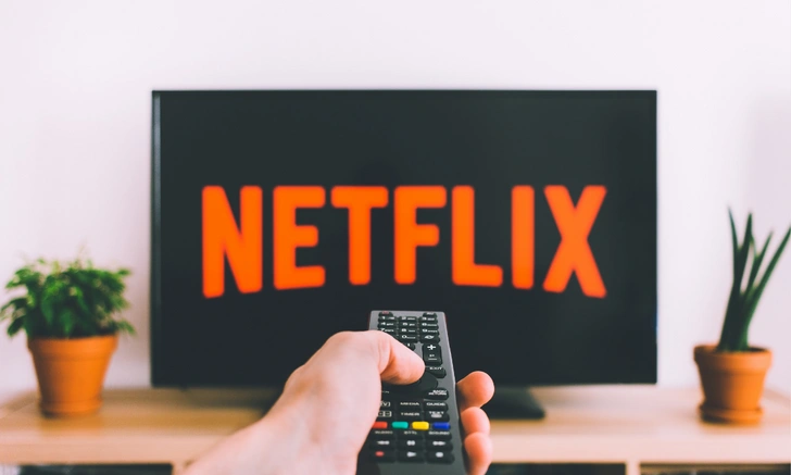 Топ российских онлайн-кинотеатров, которые ничем не хуже Netflix 🍿