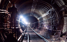 Свет в конце тоннеля: 6 пугающих легенд петербургского метро