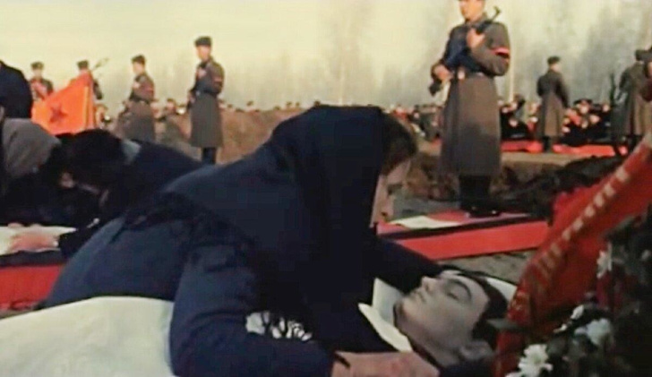 Рок фильма «Русское поле»: как эпизод с похоронами сына превратился в реальность для Нонны Мордюковой