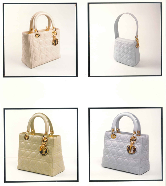 Искусство и мода: проект Lady Dior Art показал новые версии легендарной сумки