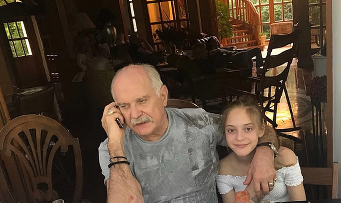 Внучка Никиты Михалкова: «В семье говорят, что если я не поступлю в университет, то стану егерем»