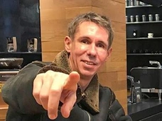Алексей Панин обиделся на актера из «9 роты» Сослана Фидарова: «Кто знает, что это за чудак в каске?»