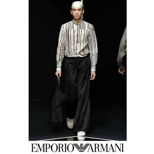 Первый казах на модном шоу в Европе: Ертай Абдибеков выступил на показе Emporio Armani