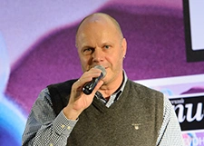 Алексей Кортнев пошел по стопам Аллы Пугачевой