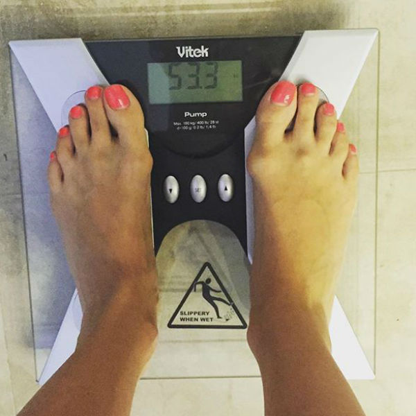 Наташа была обрадована цифрам, которые появились на дисплее весов