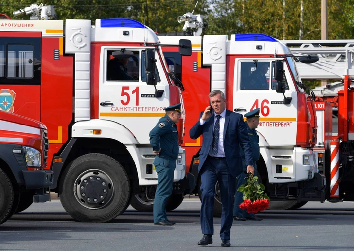 Главу МЧС России Евгения Зиничева похоронили в Санкт-Петербурге рядом с родителями