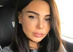 Оксана Самойлова показала плоский живот после родов
