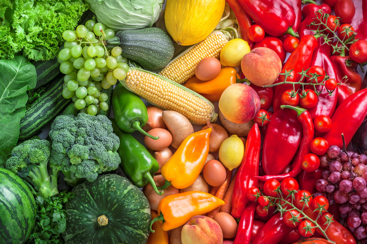 Красные или зеленые: как по цвету овощей и фруктов определить их пользу