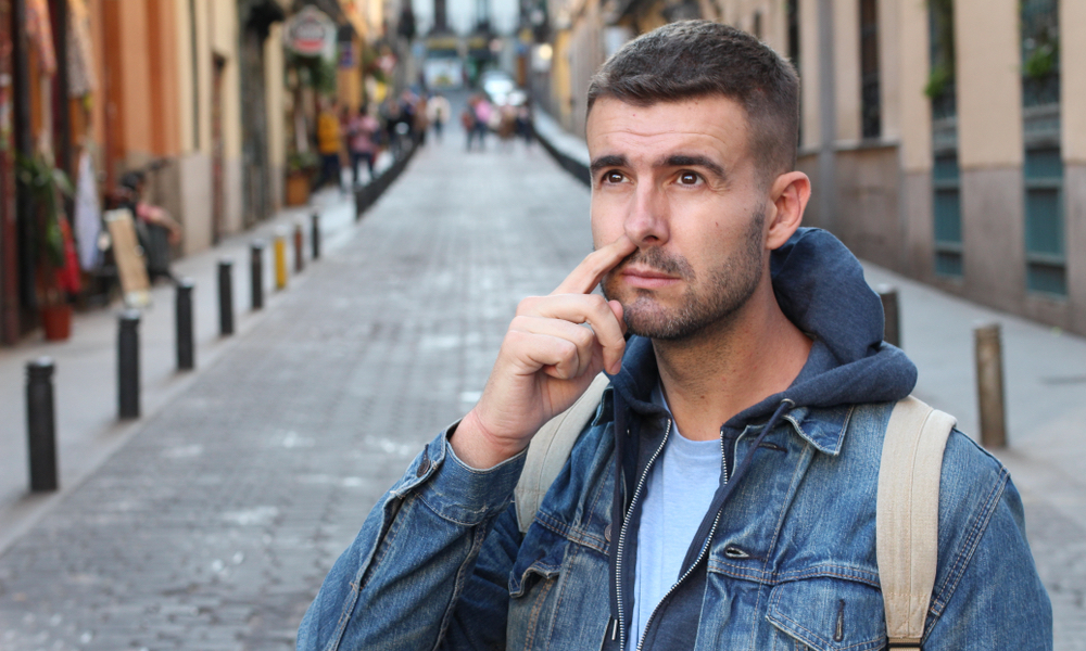 «Не ковыряй в носу»: ученые нашли еще одну причину отказаться от вредной привычки