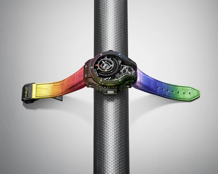 Hublot представили часы MP-09 Tourbillon Bi-Axis Rainbow 3D Carbon