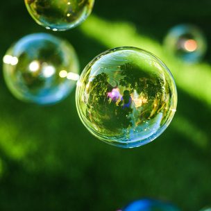 Гадание на мыльных пузырях: Что радостного с тобой случится этим летом? 🌞
