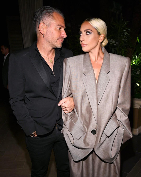Официально свободна: Леди Гага разорвала помолвку со своим женихом