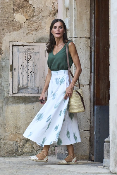 Королева Летиция: фото, стиль, наряды | Источник: Legion Media