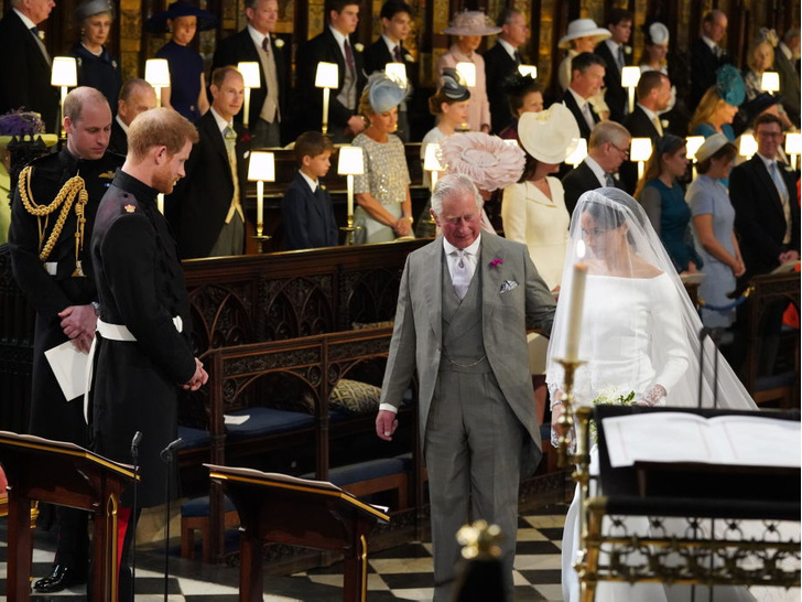 Сложный характер: как Меган в день свадьбы дала понять принцу Чарльзу, что она независимая и свободная