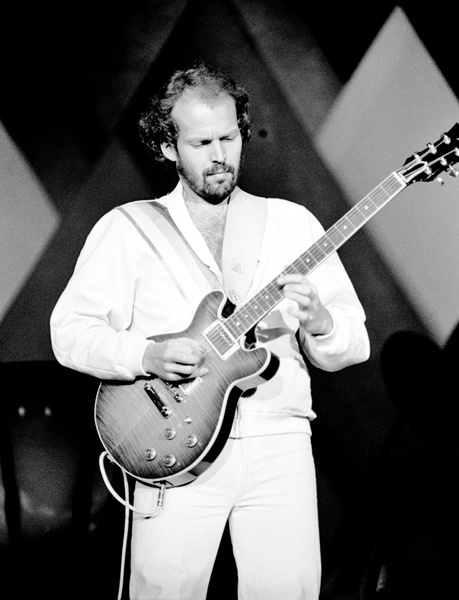 Гитарист группы ABBA Лассе Велландер скончался от рака