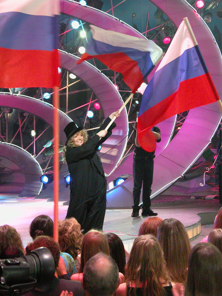 Навстречу Галкину*: Пугачева снова улетела из России вместе с детьми