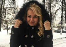 Рудковская в кризис носит бумажные браслеты от кутюр