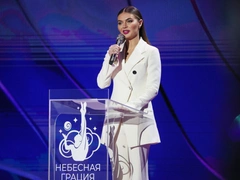 Белая леди: новый выход Алины Кабаевой затмил все предыдущие