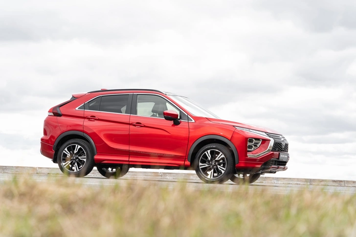 Тестируем Mitsubishi Eclipse Cross: гонять — и никаких понтов