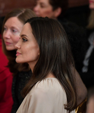 Анджелина Джоли встретилась с Джо Байденом в Белом доме