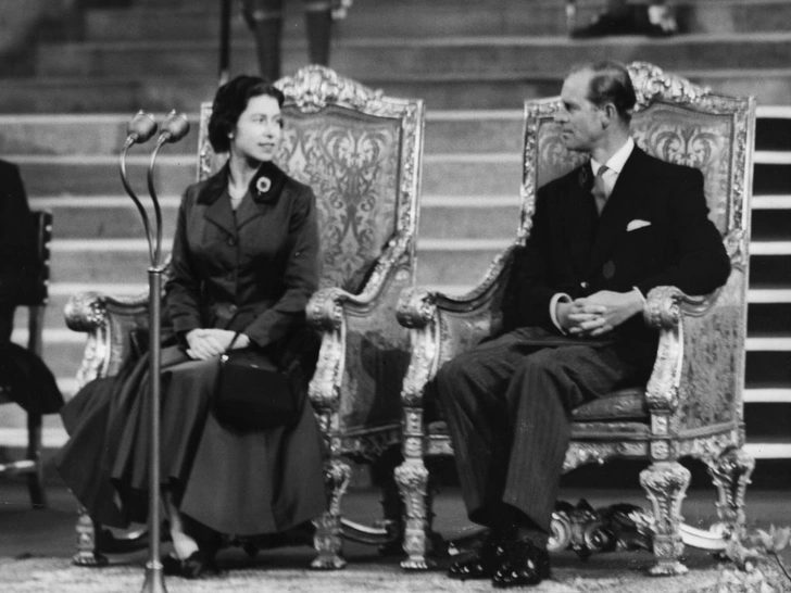 Елизавета II и принц Филипп в Вестминстерском холле, Лондон, 12 сентября 1957