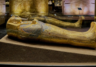 Только для элиты: зачем египетским мумиям вставляли золотые языки?