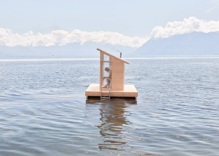 Плавучая сауна на Женевском озере