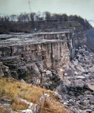 Сухой Ниагарский водопад и еще 4 неожиданные ретрофотографии