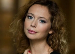 42-летняя Елена Захарова показала идеальную фигуру в бикини