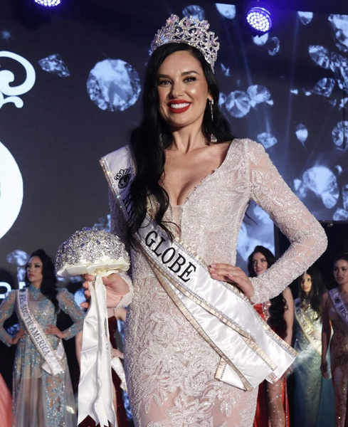 Казахстанская актриса Альмира Турсын стала второй на конкурсе красоты Mrs Globe