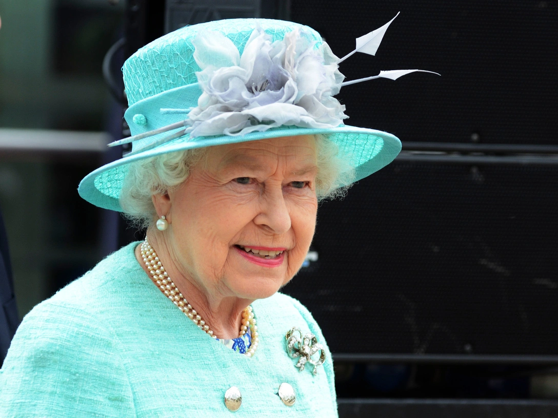 Елизавета II, 2012 | marieclaire.ru