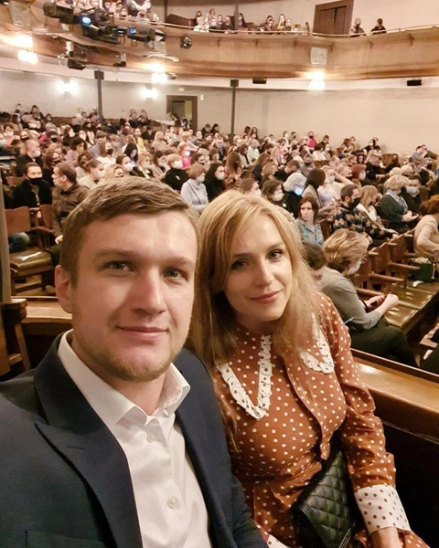 Дарья Повереннова рассказала, как переживала измены Анатолия Руденко