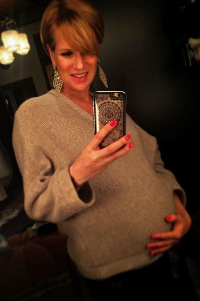 Олеся Судзиловская во время беременности