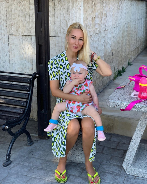 Лера Кудрявцева пожаловалась на психоз и постоянный страх за маленькую дочь