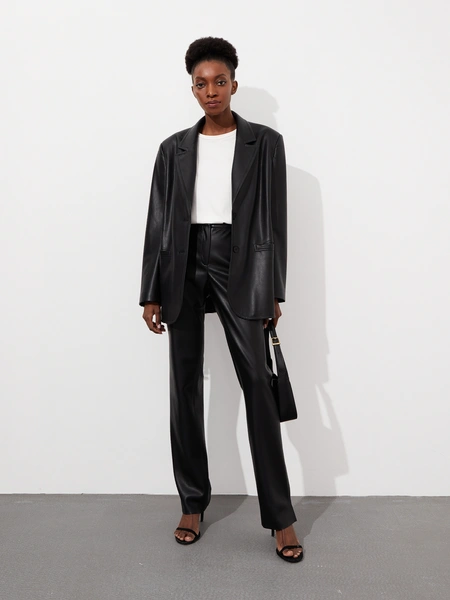 Костюм 2MoodЦена: 23 960 руб.Где купить: 2moodstore.com