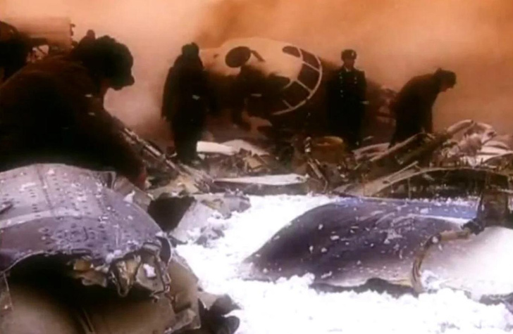 43 года назад в СССР разбился самолет с адмиралами флота. Почему оказался виноват багаж?