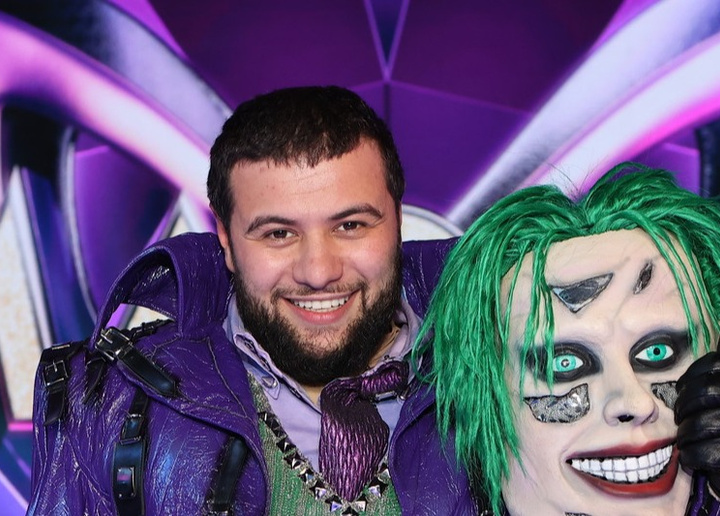 Joker show. Наваи Бакиров шоу маска. Наваи Бакиров Джокер.