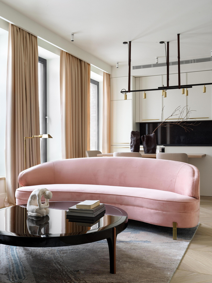 Фото по запросу Дизайн розового дивана