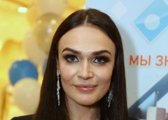 Алена Водонаева опровергла расставание с мужем