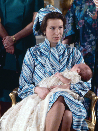 Самые стильные образы королевских мам на крестинах их детей