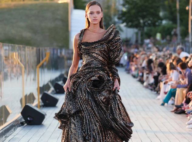 Valentin Yudashkin haute couture 2022