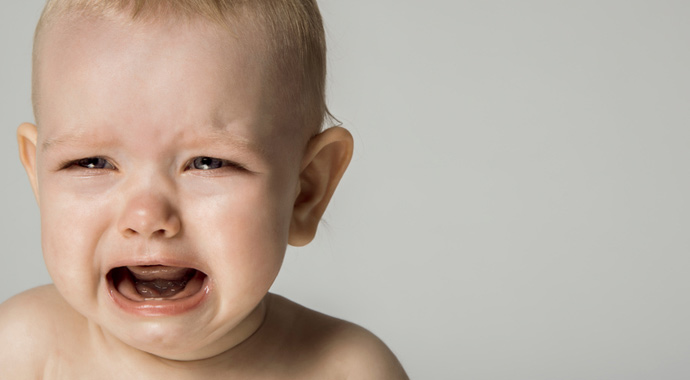 Почему плачет грудничок? ТОП-7 основных причин