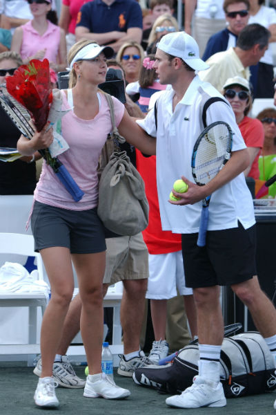 Теннисистка с бывшим возлюбленным Энди Роддиком