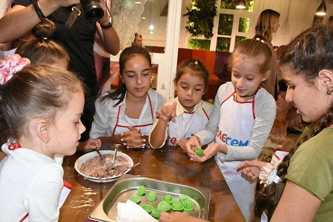 Лепим пельмени на английском