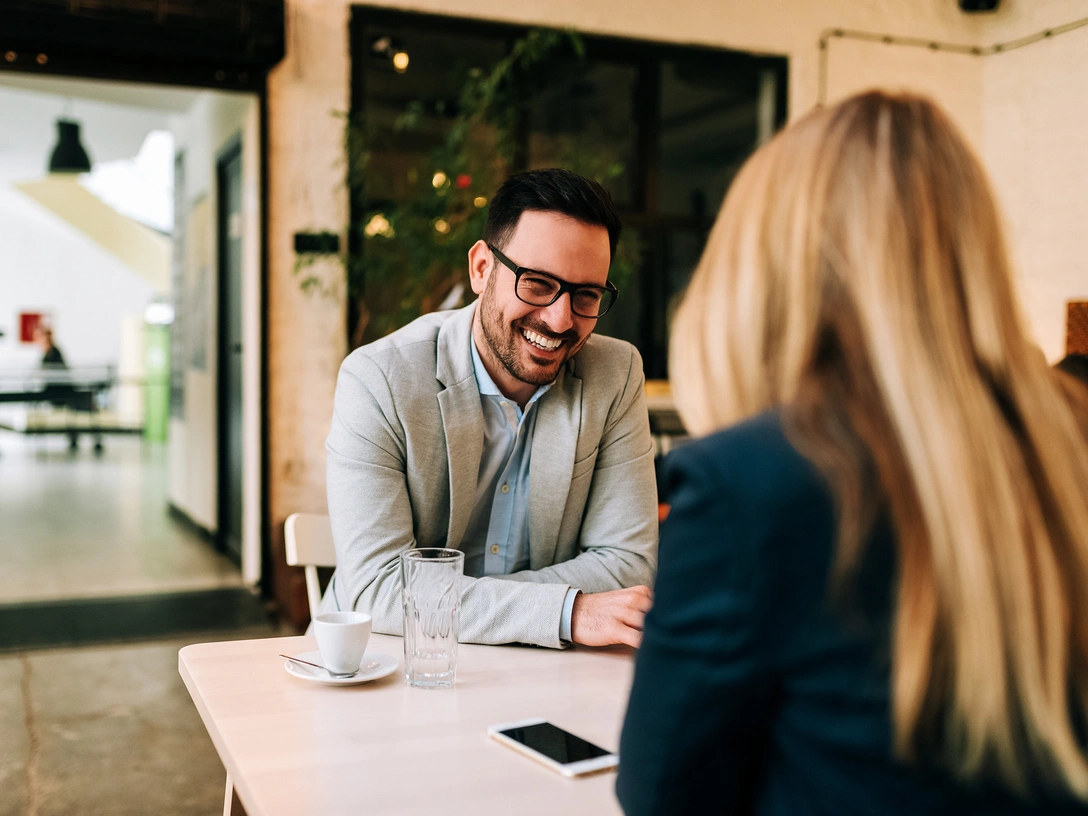 Выдаст всю правду: 9 быстрых способов узнать о мужчине самое главное за пару минут | marieclaire.ru