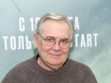 Юрий Стоянов: «Олейников просил меня не надевать при нем колготки»