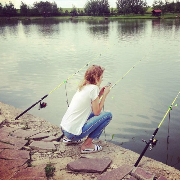 Наталья Водянова отправилась на рыбалку