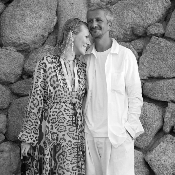 Неравные доходы, откровенные фото, «гостевые отношения»: Ксения Собчак и Константин Богомолов отмечают первую годовщину свадьбы