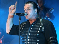 Солист Rammstein перепел культовую советскую песню на русском языке