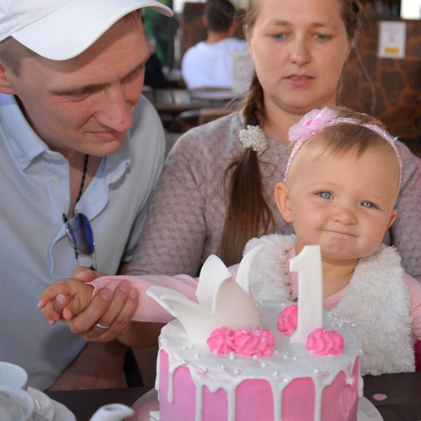 Как внучка Аллы Пугачевой отпраздновала свой первый день рождения